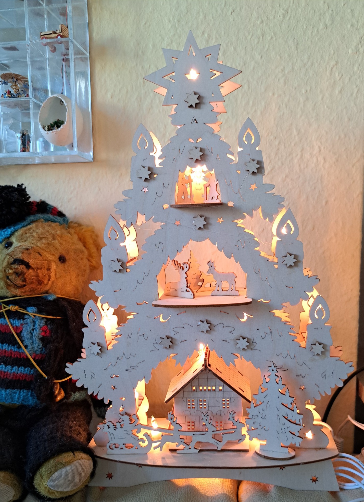 Heute habe ich eine schöne Weihnachtsdeco montiert Today I assembled a beautiful Christmas decoration
