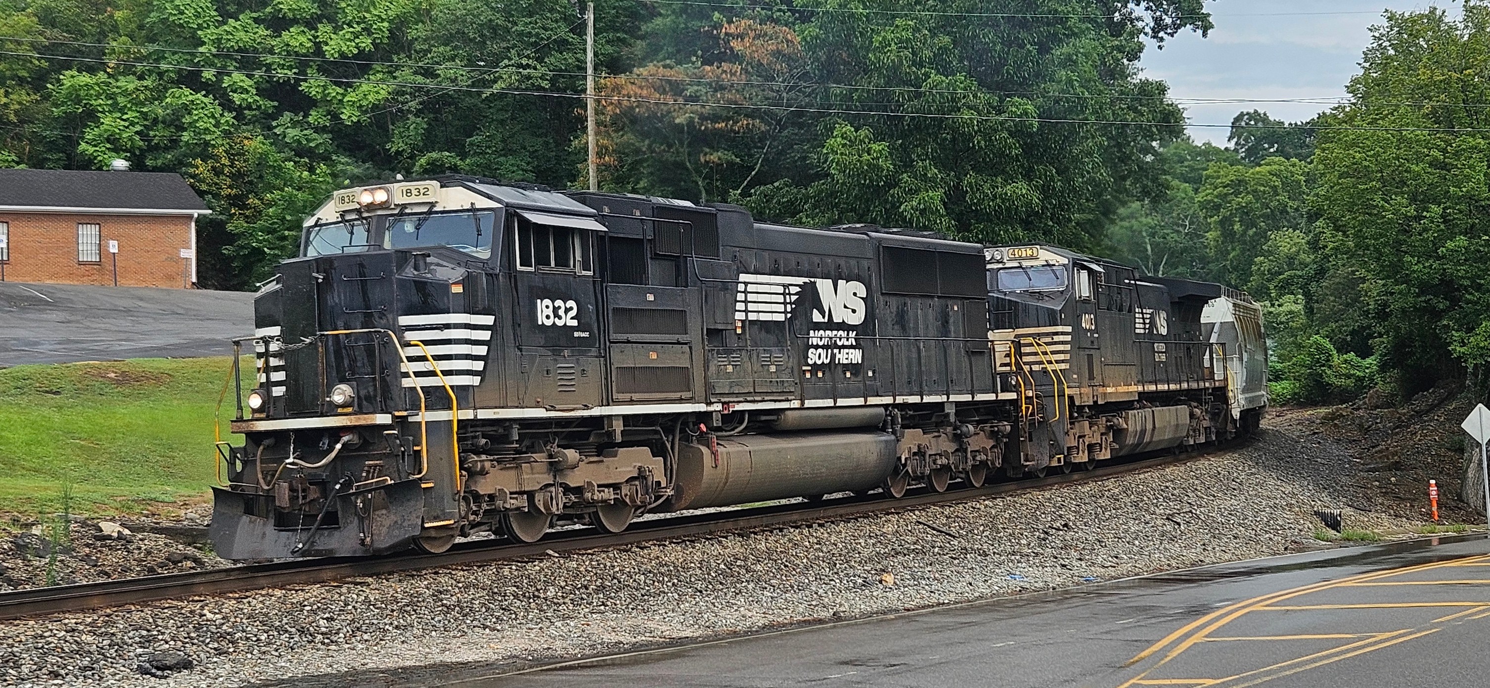 Norfolk Southern SD70ACC HO Scale Decal Set Norfolk Southern SD70ACC HO Scale Decal Set