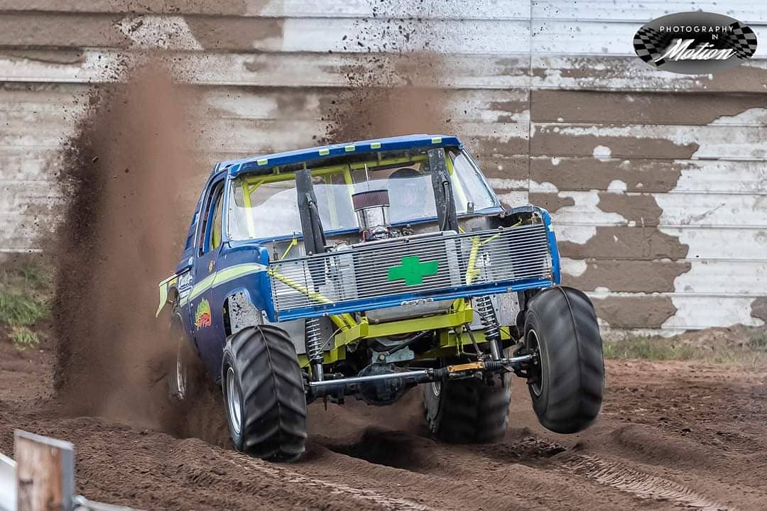 Scatterbrain Mud Racing