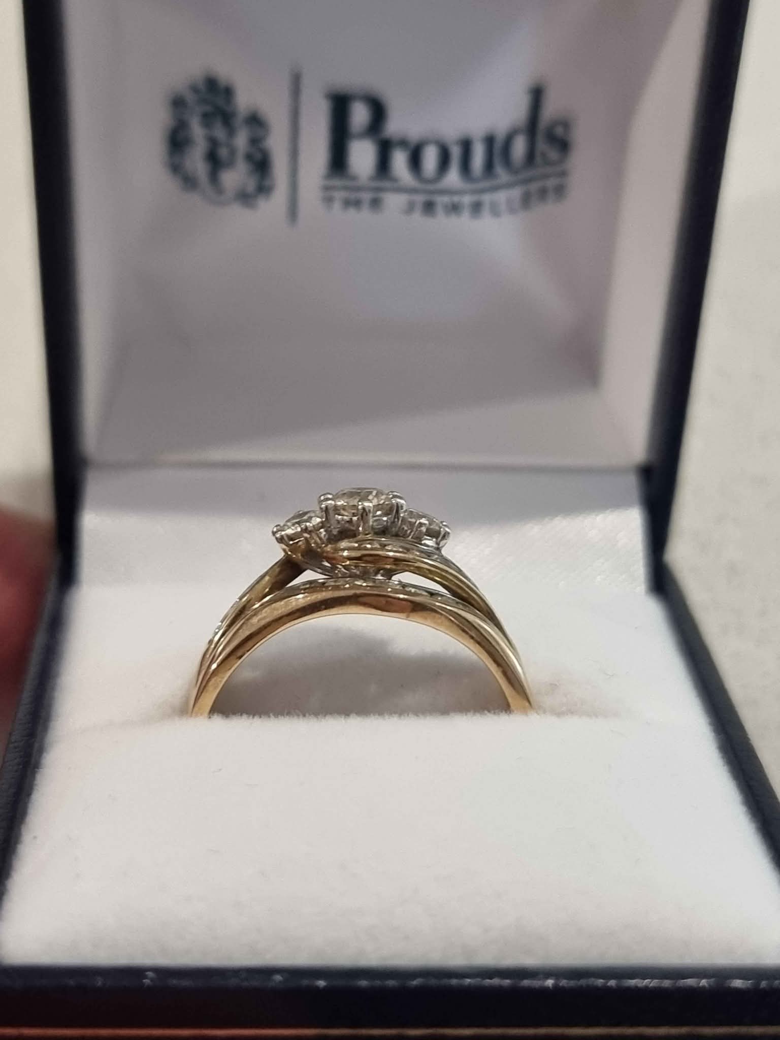 Bague Diamant Baguette En Or Jaune 9 Carats - Taille 4.5 Prouds