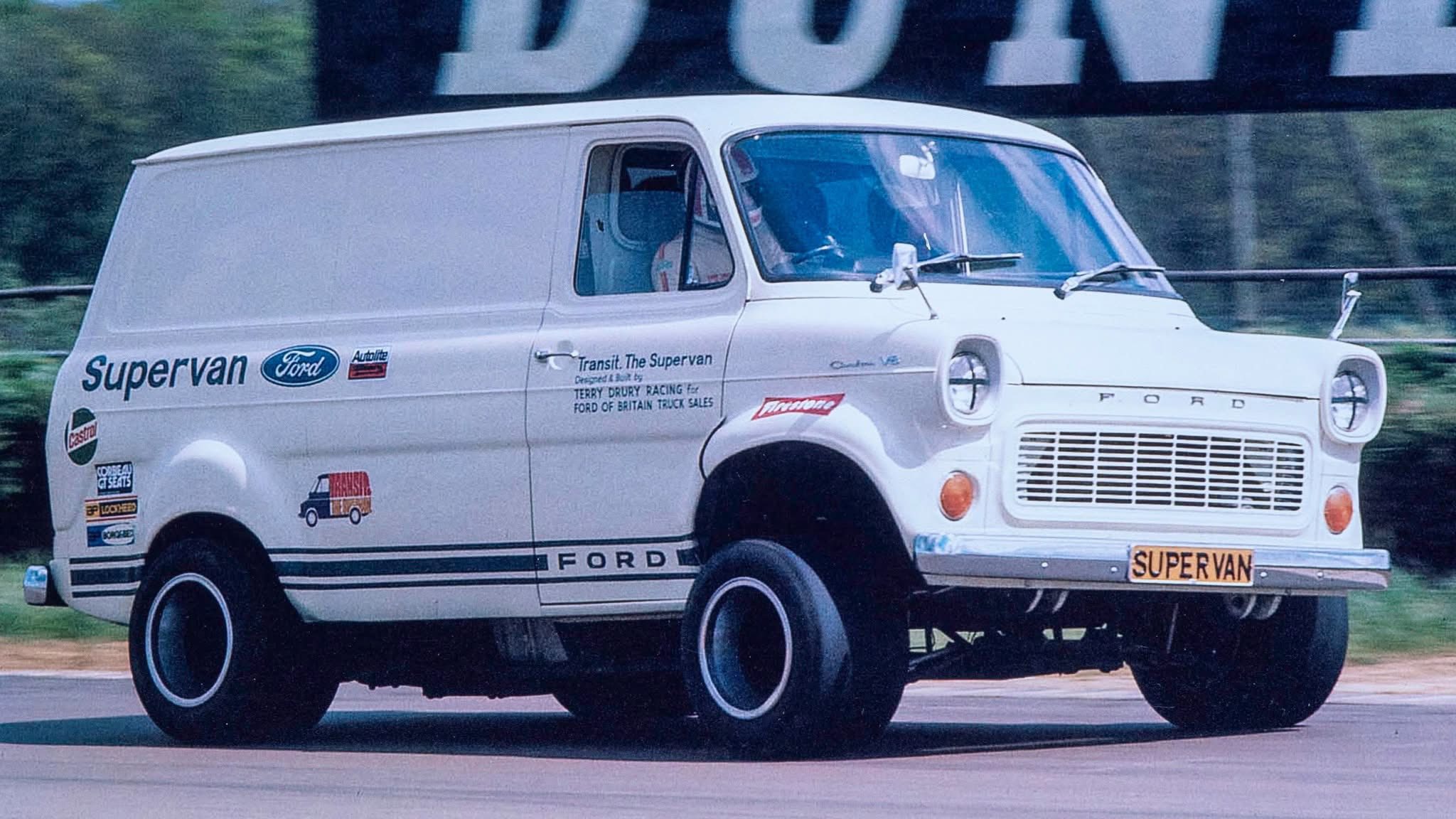 🚨 JUST REVEALED: The Ford Transit Mk1 Supervan from Scalextric