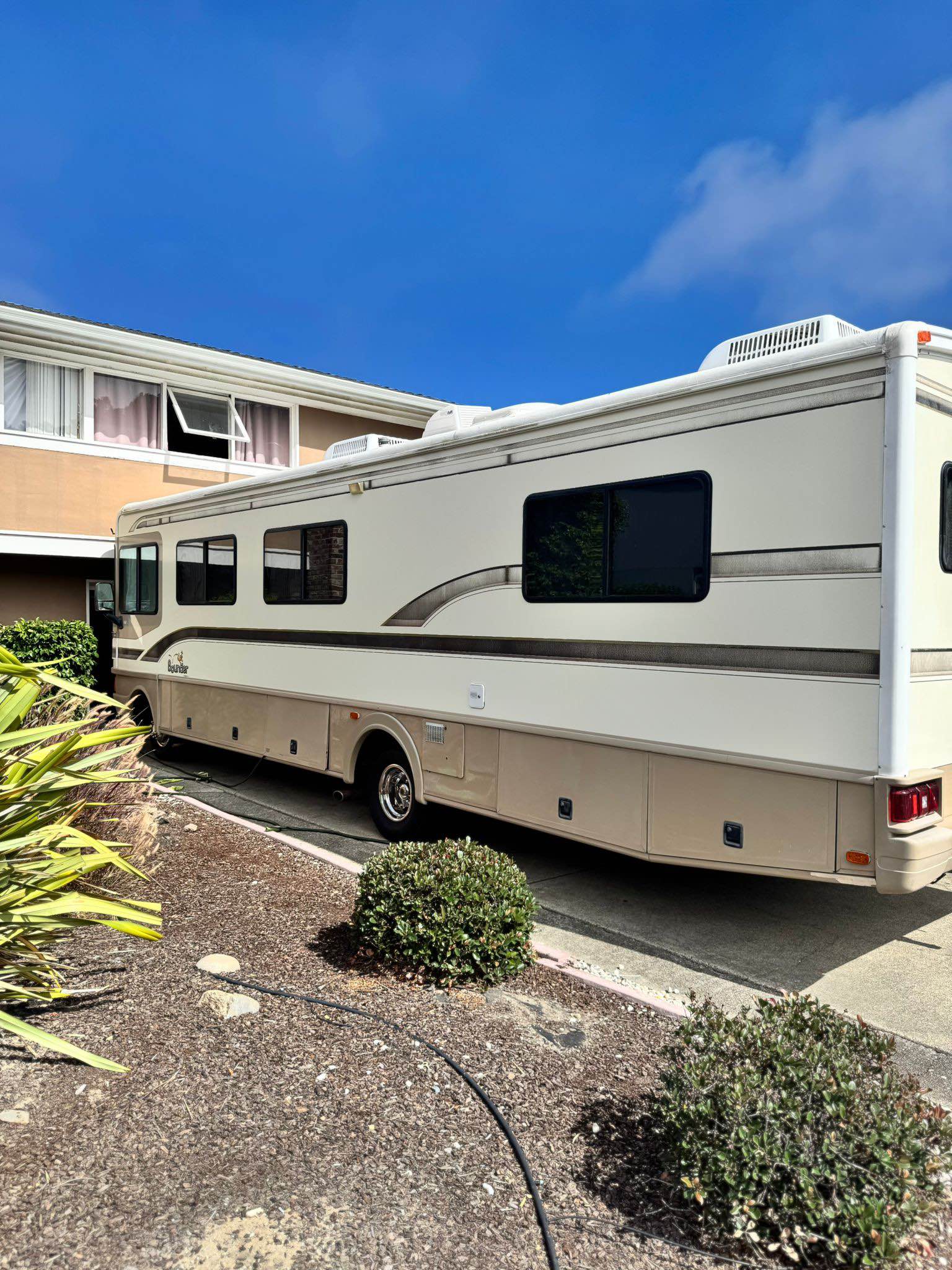 1997 Fleetwood Bounder