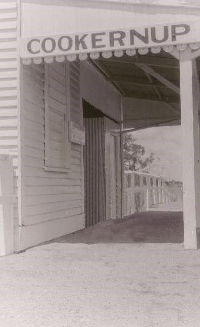 The Cookernup Railway Station which... - Memories of Harvey