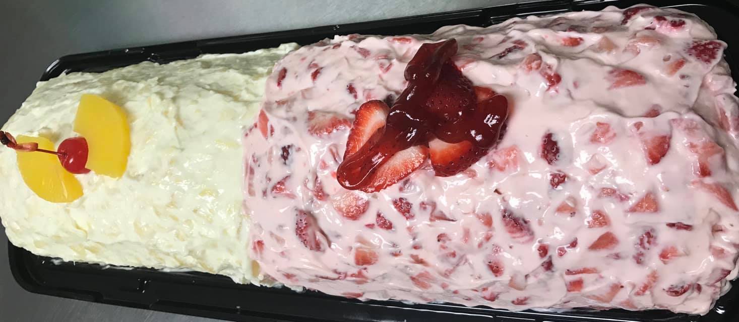 Combinado de pina y fresa. Order... - Frutti Rollo Cake Shop | Facebook