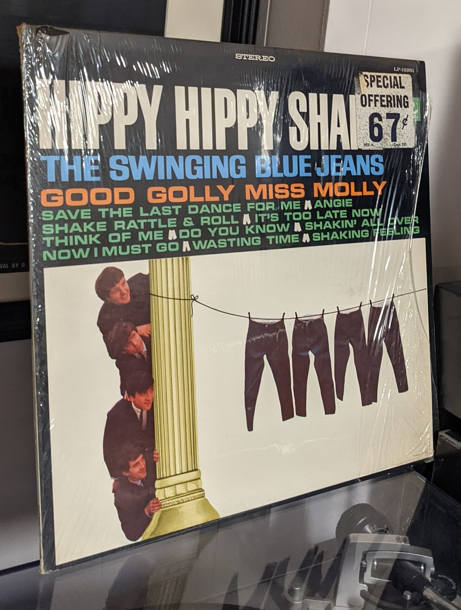 HIPPY HIPPY SHAKE The Swinging Blue Jeans (1964)