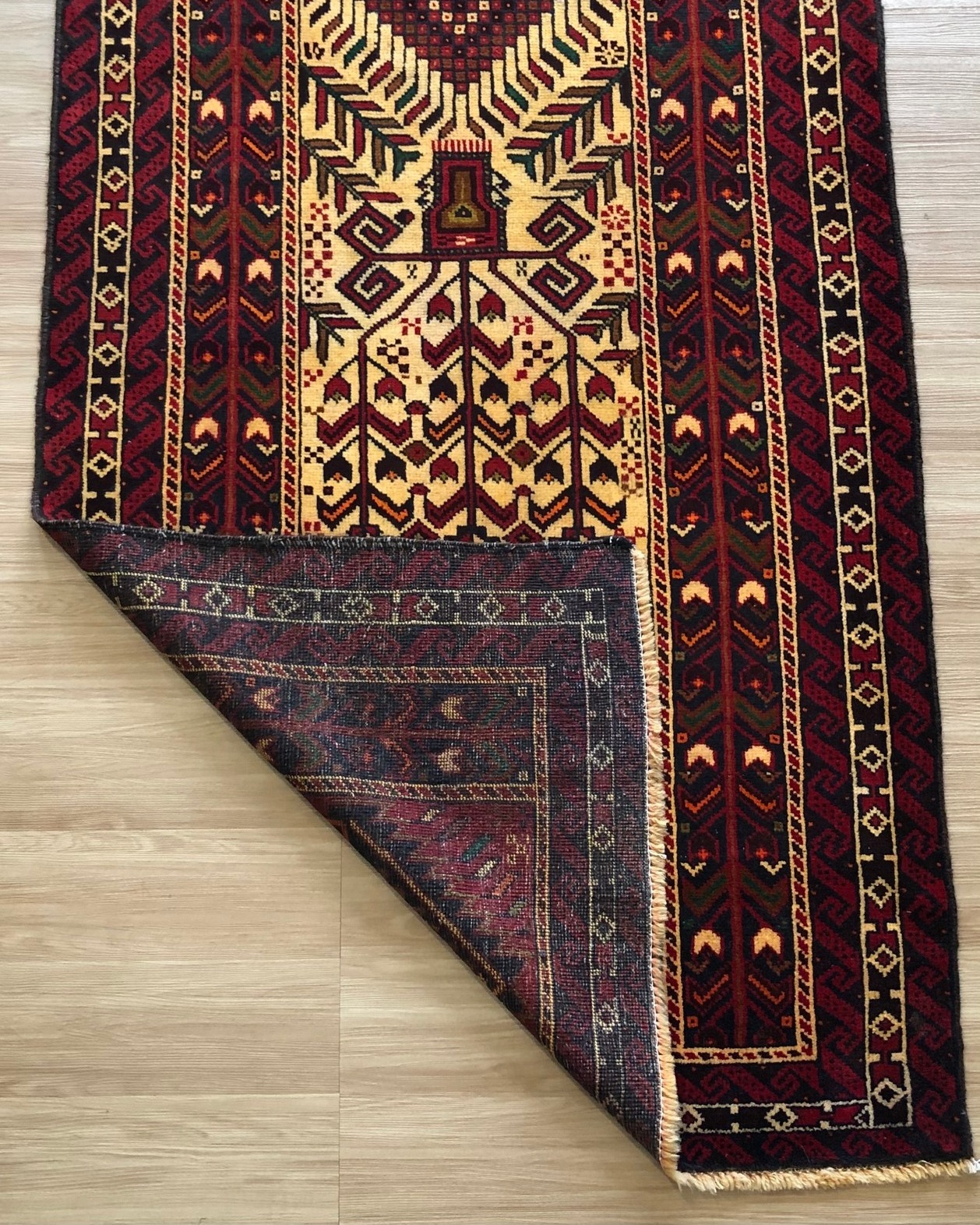 Abrisham Rugs | London