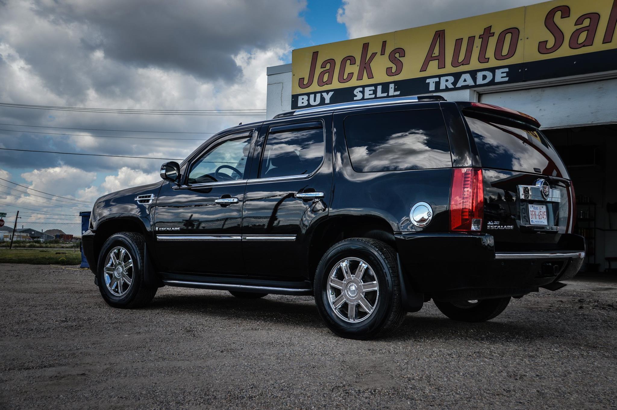 Jack's Auto Sales and RV Storage | Redcliff AB