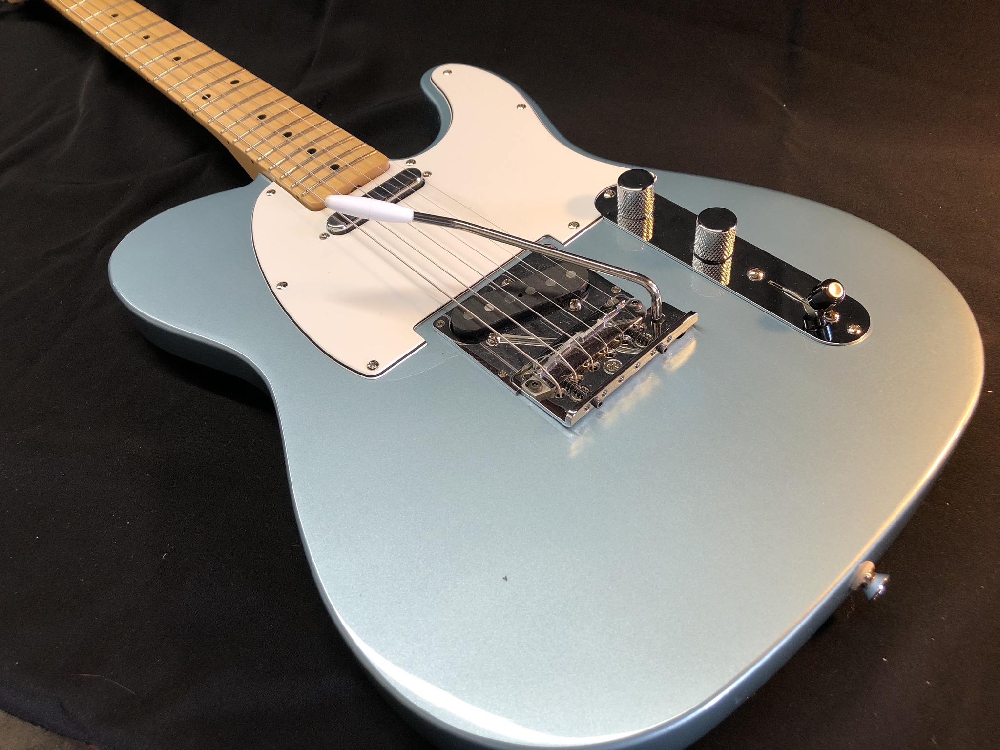 We're showing off something special with this Ash Body HH Tele