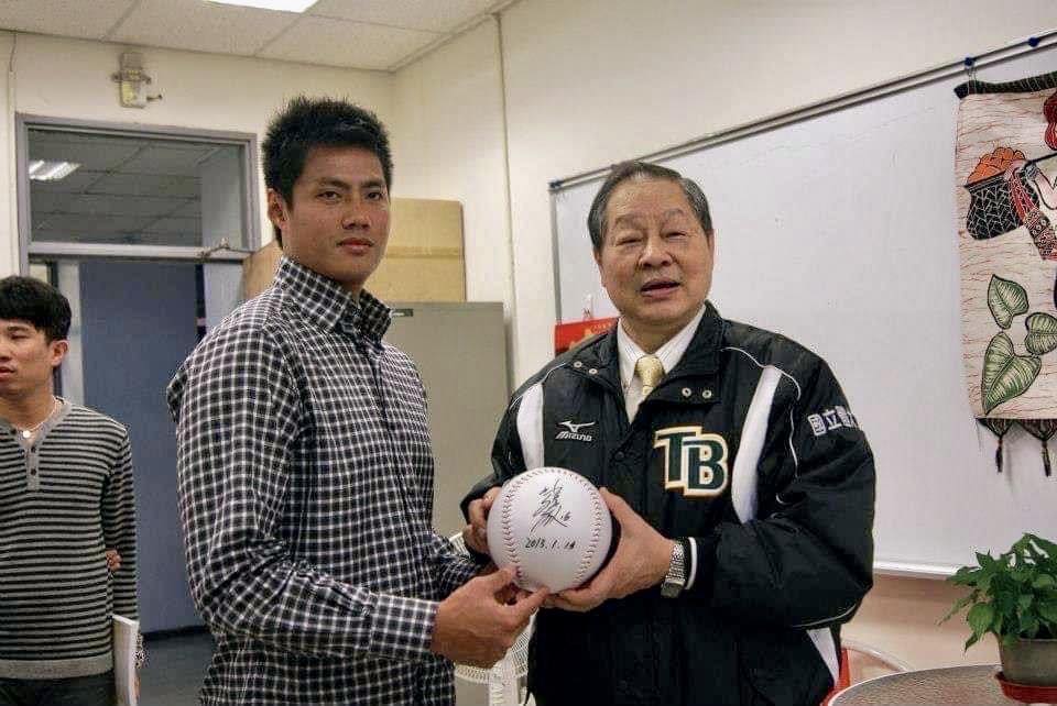 張思敏 - 師生情：師生的關係必然影響學習的動機，傳道、授業、解惑缺一不可，當然也會影響到出社會的表現，努力造就人才，... | Facebook