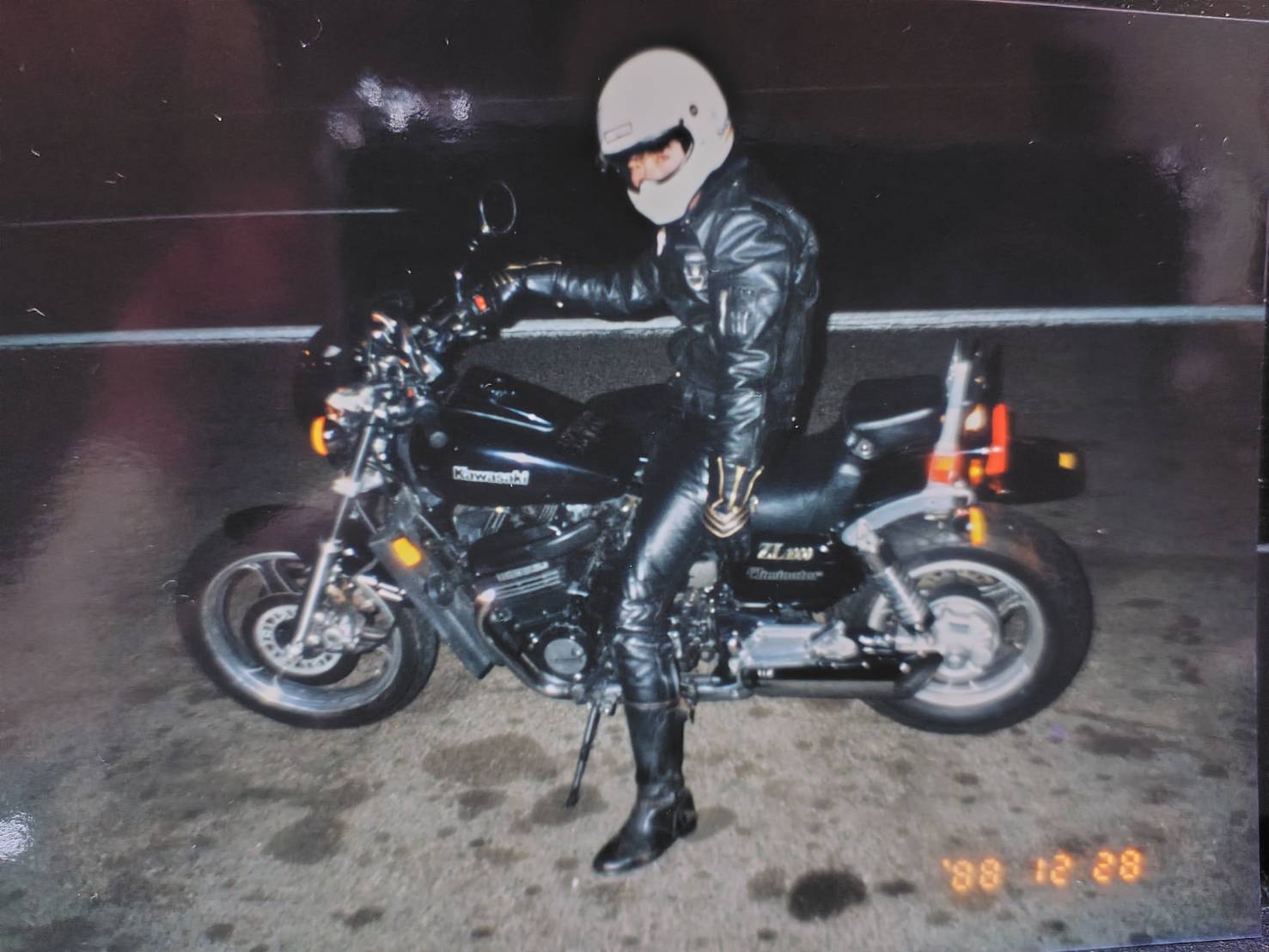 21～22くらいに乗ってたZL750 当時バイブルだったミスターバイクの佐藤