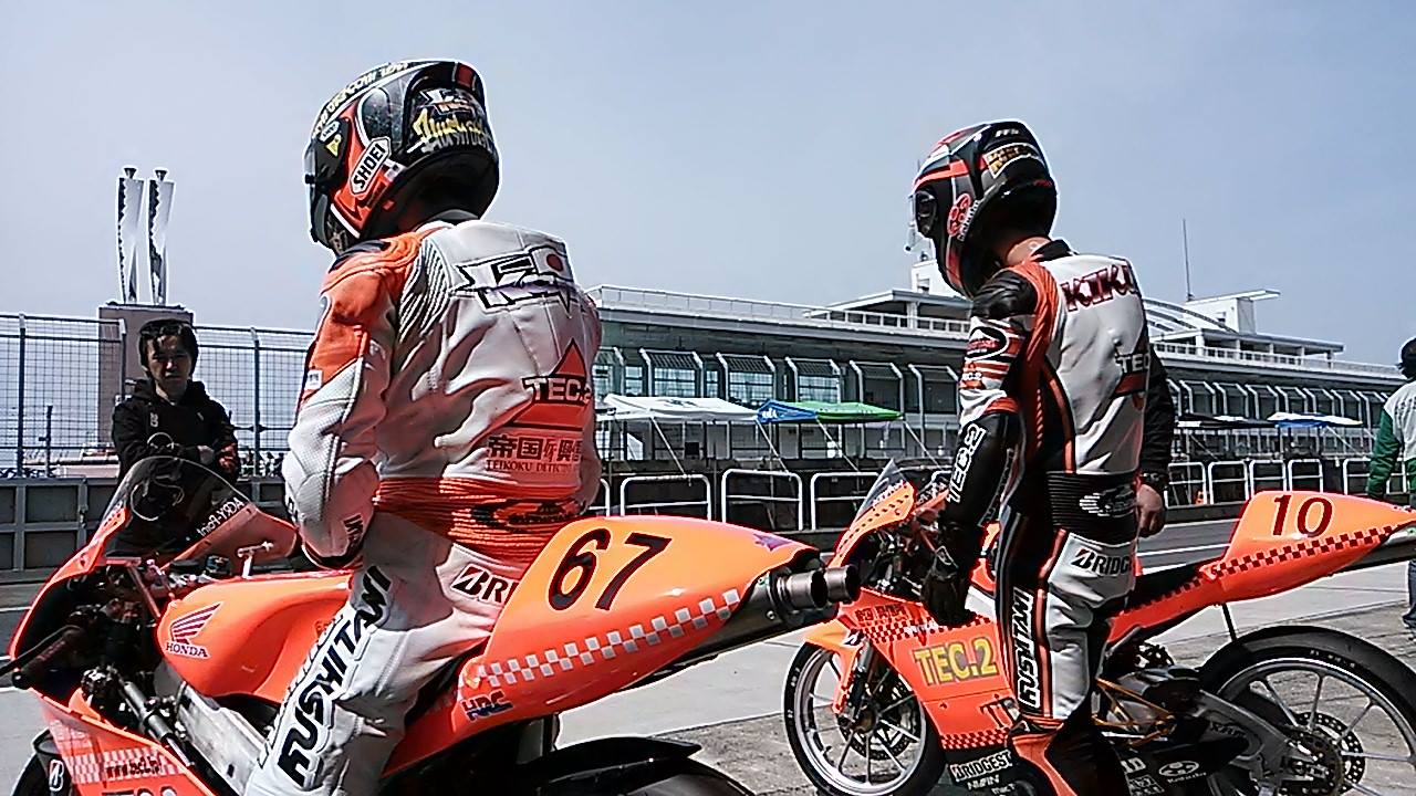 TEC2 - 全日本ロードレース選手権JGP3開幕戦でTEAM TEC2の...