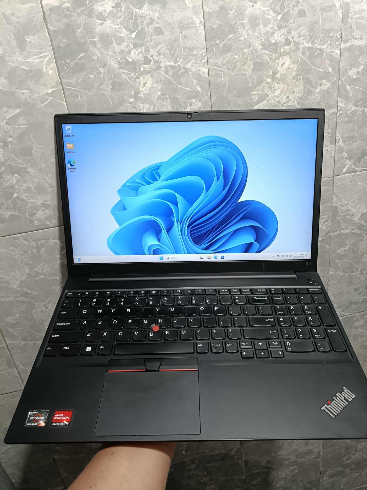 2PCS LENOVO E15 AMD RYZEN 5 5500U 12CPUS 15.6INCH ? 16GB DDR4 