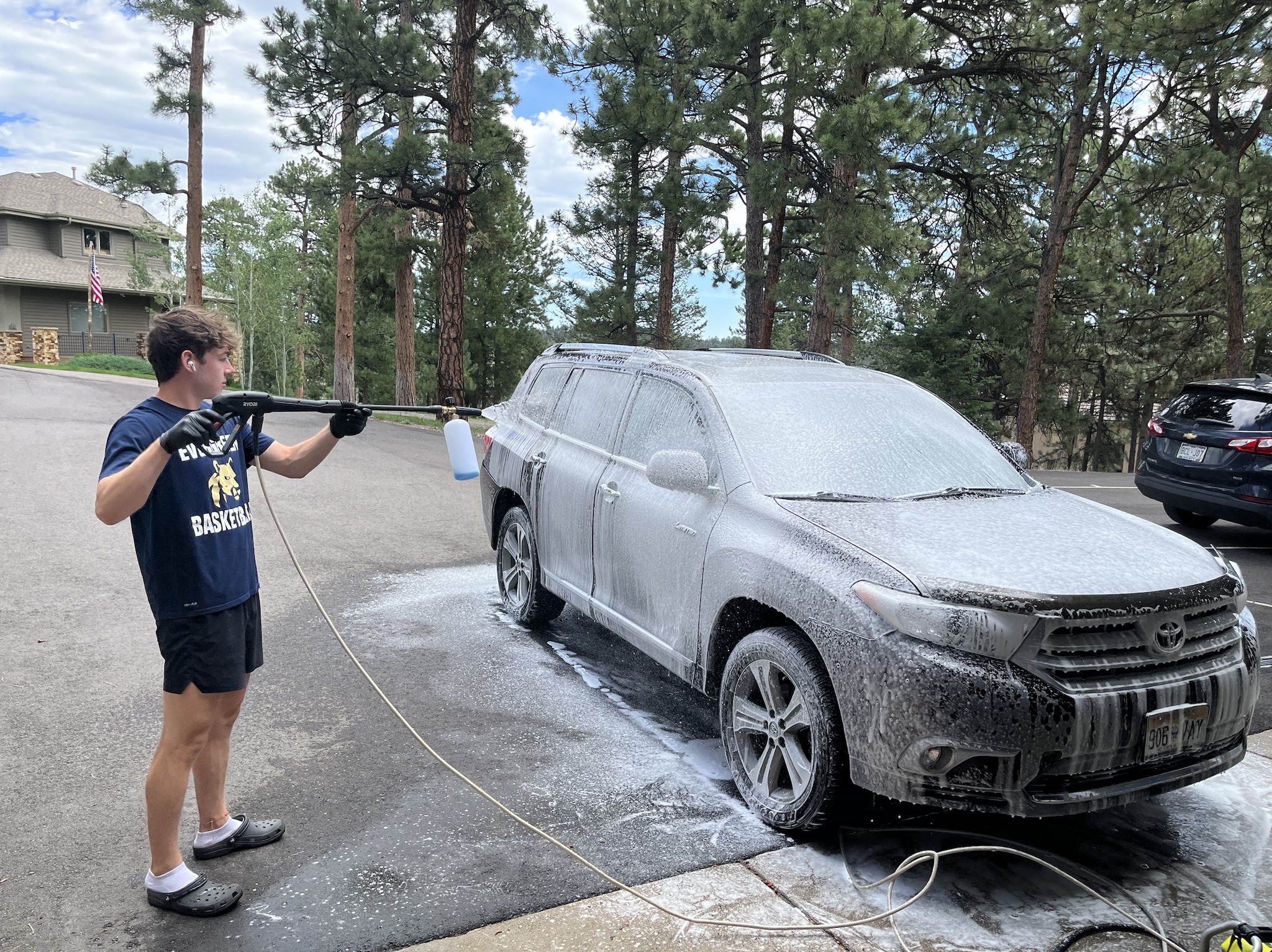 Evergreen Car Wash & Detail: Ultimate Shine Guaranteed