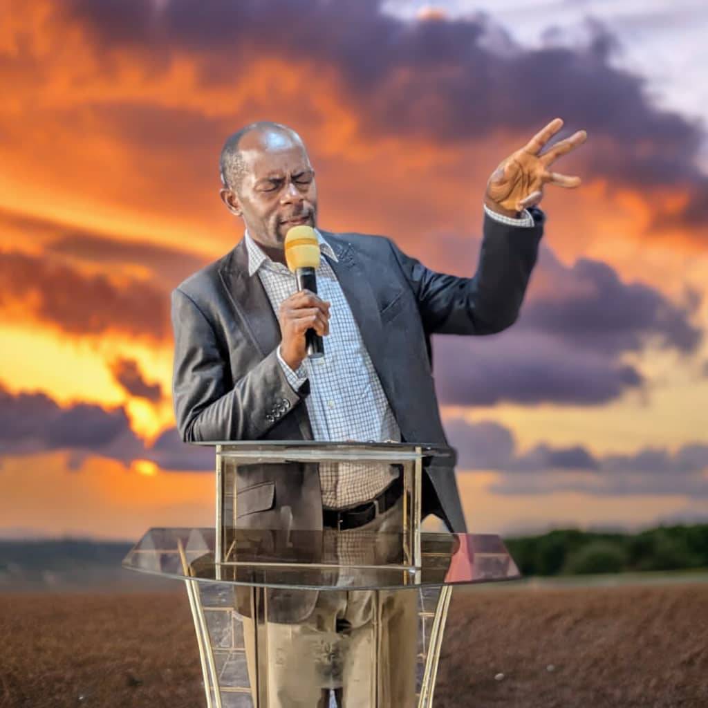 Chukwudum - Real prophets of the bible speak into the future ,they see ...