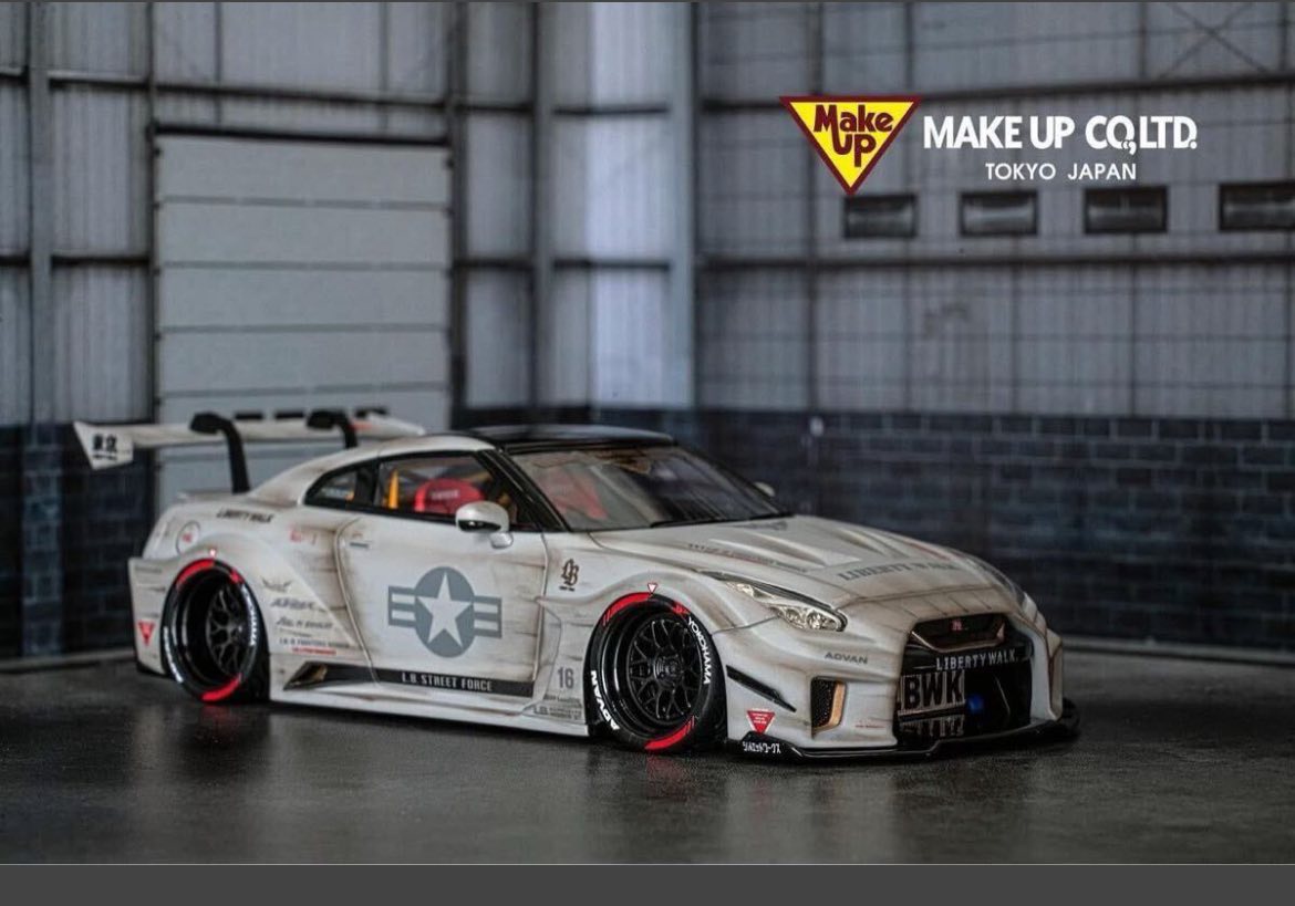 Make up 1:43 LB works R35 limited LBWK store Japan if you want you