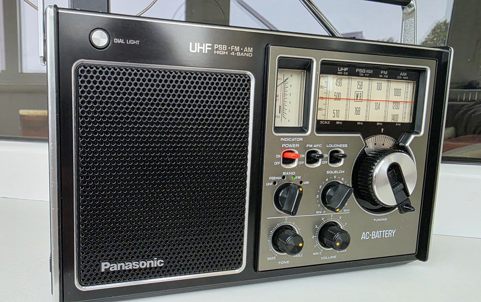 National Panasonic Cougar No.7 (model RF-877)