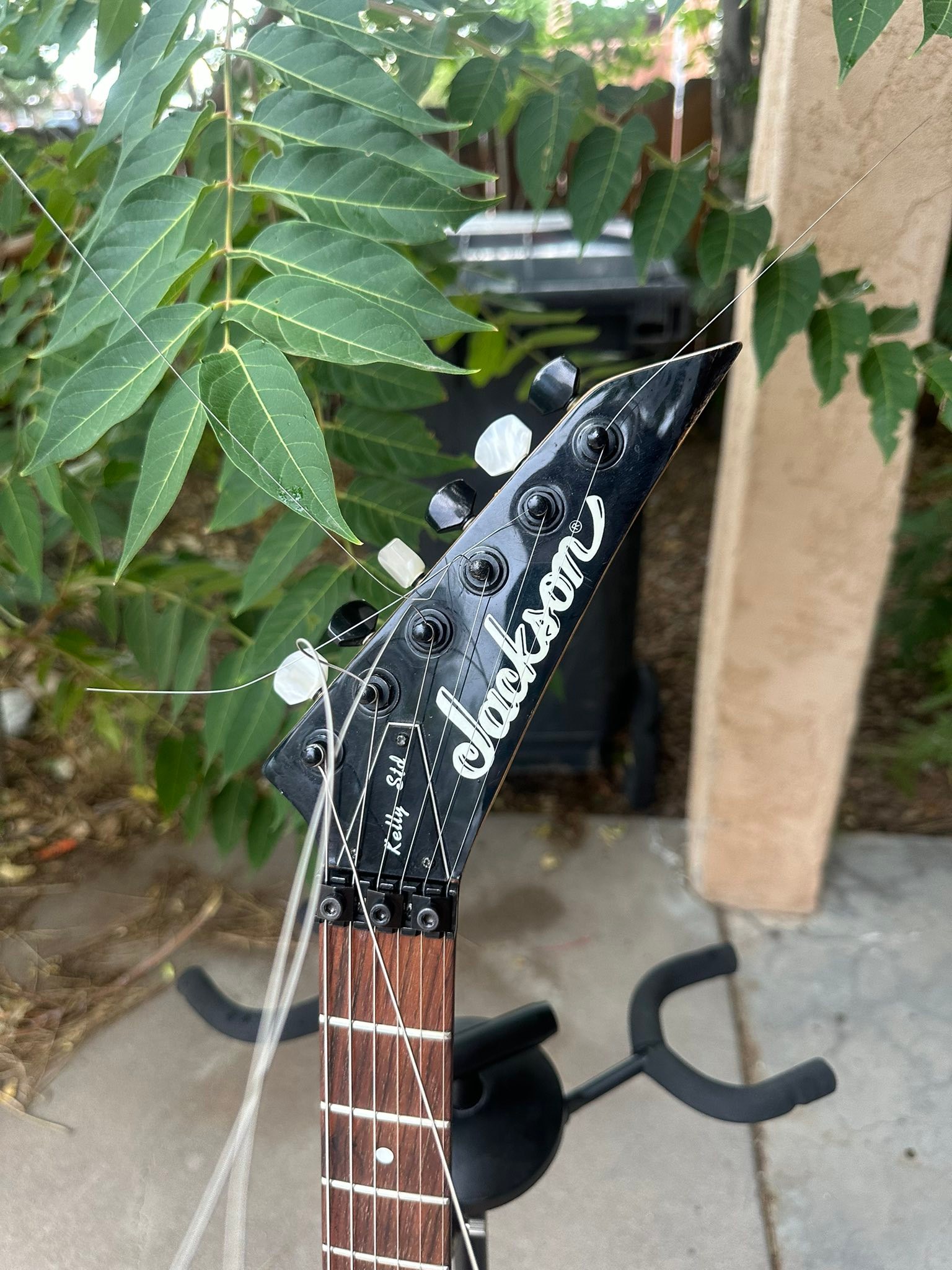 Restored 90s Jackson Kelly guitar with EMG pickup