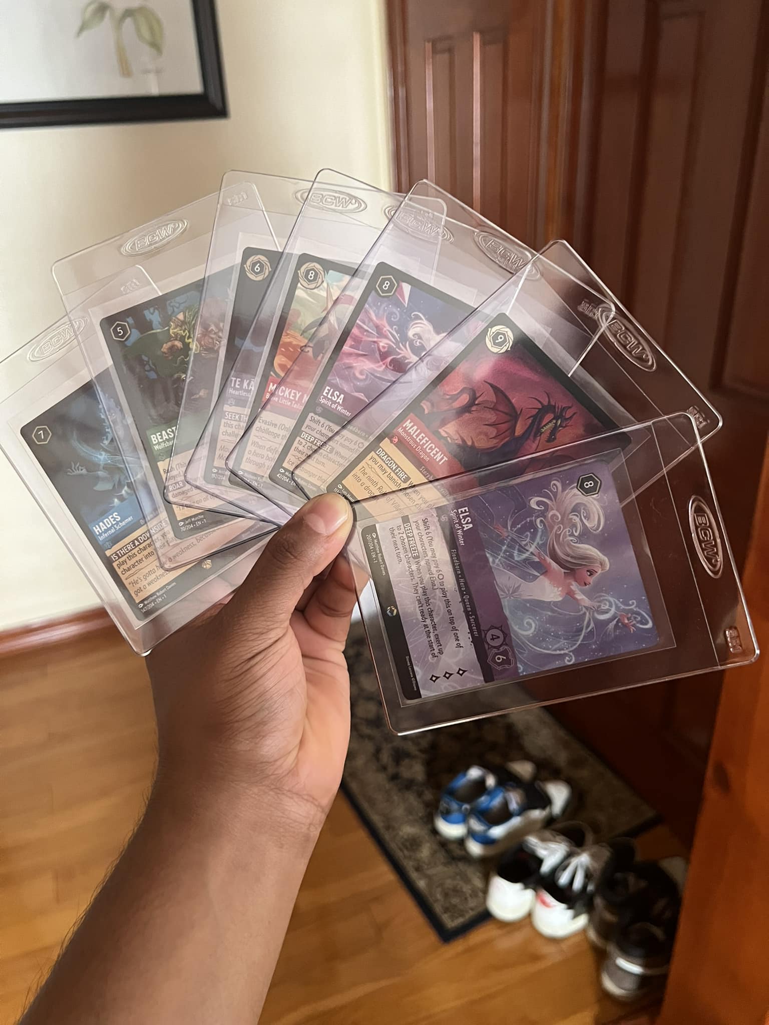 lorcana booster box contents Disney : Rise of the Floodborn Pack play starter decks contain a preconstructed deck with a specific card list Ravensburger Disney Lorcana Set 8