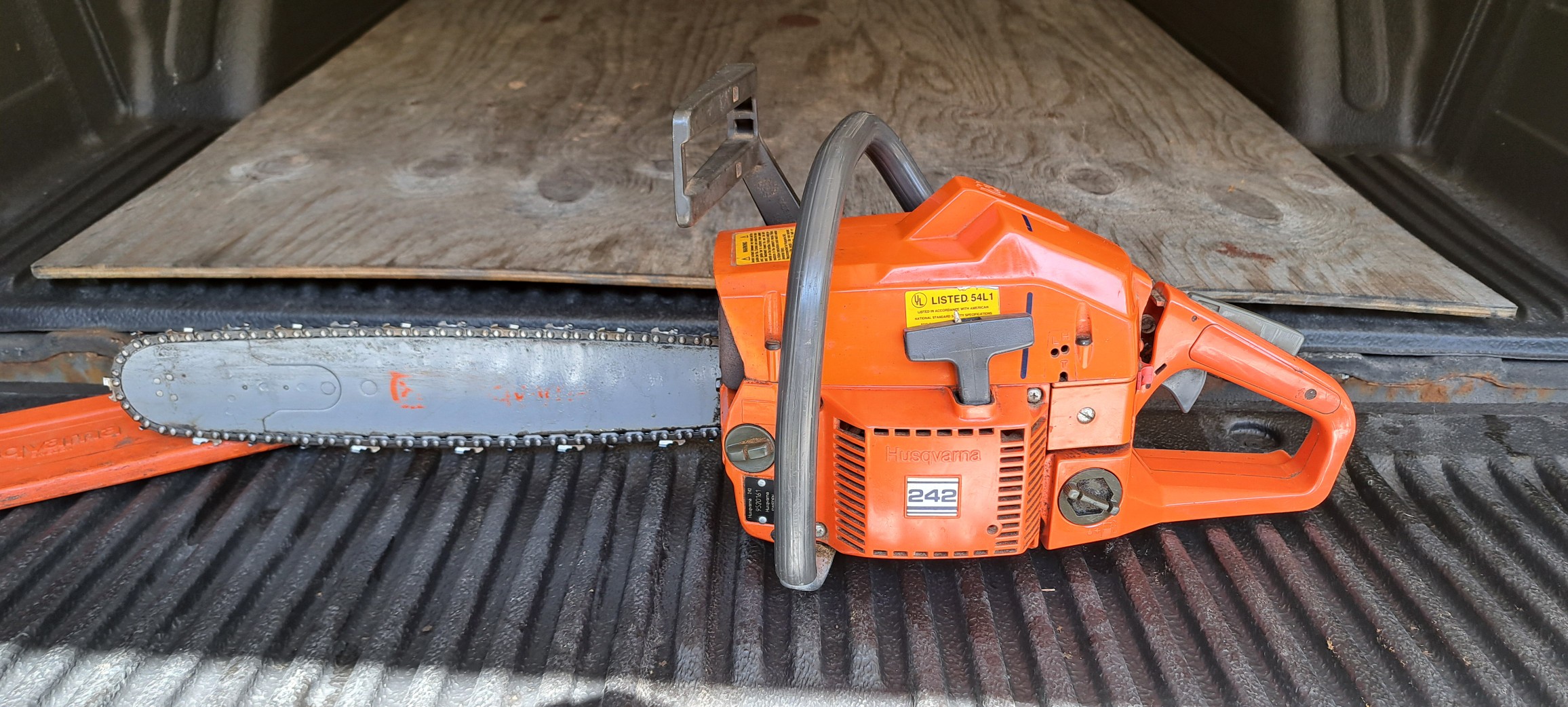 Found a one owner husqvarna 242 chainsaw