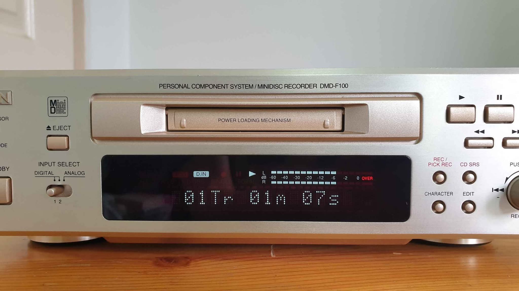 🌈 DENON DMD-F100 MINIDISC RECORDER