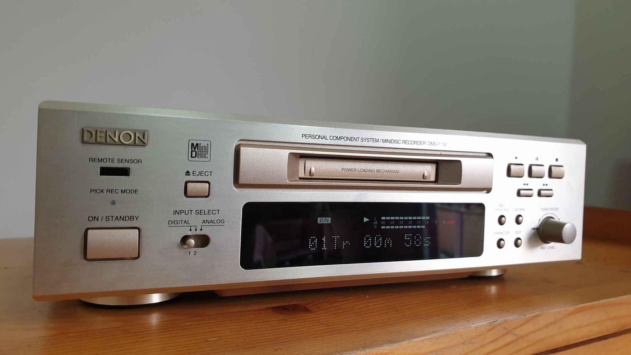 🌈 DENON DMD-F100 MINIDISC RECORDER