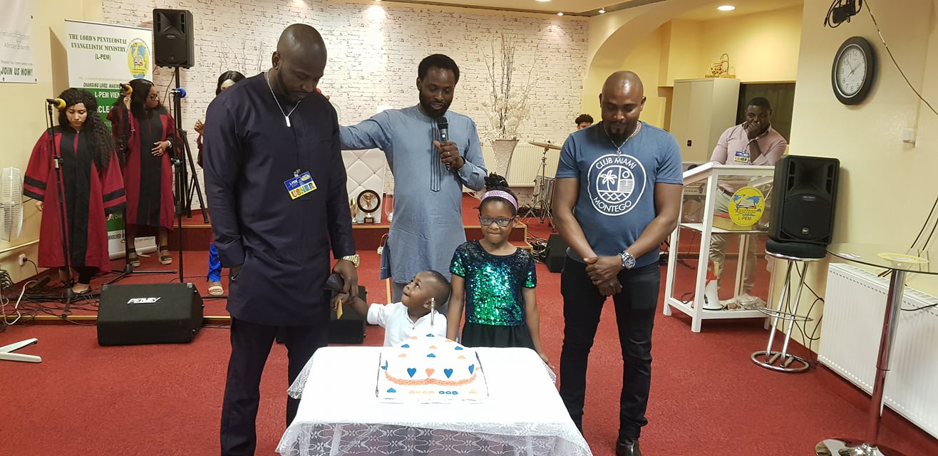 Happy Birthday to everyone born in the month of June. 🎂🎉🙏🏽More