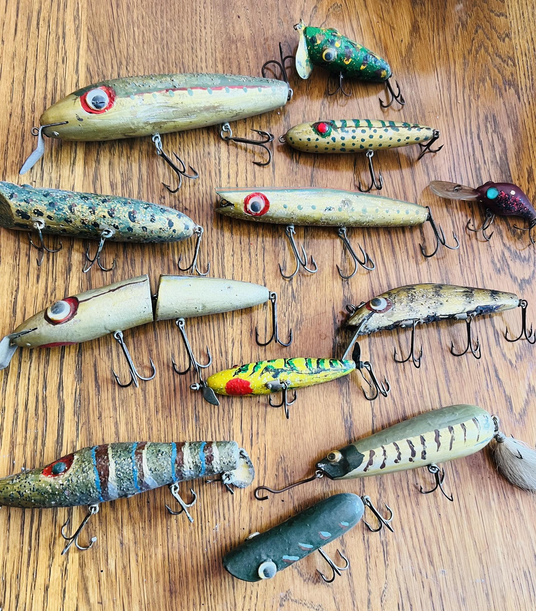 antique hand carved fishing lures Mid-19th c. Wooden Beaver Ice c.1850 Home made fishing lures stock