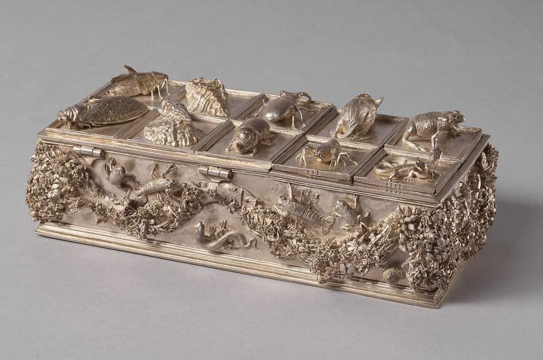 Wenzel Jamnitzer's silver box with shell decorations