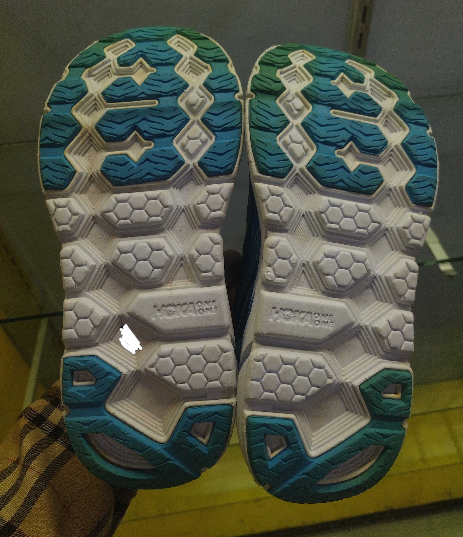 HOKA CLIFTON L GORE-TEX