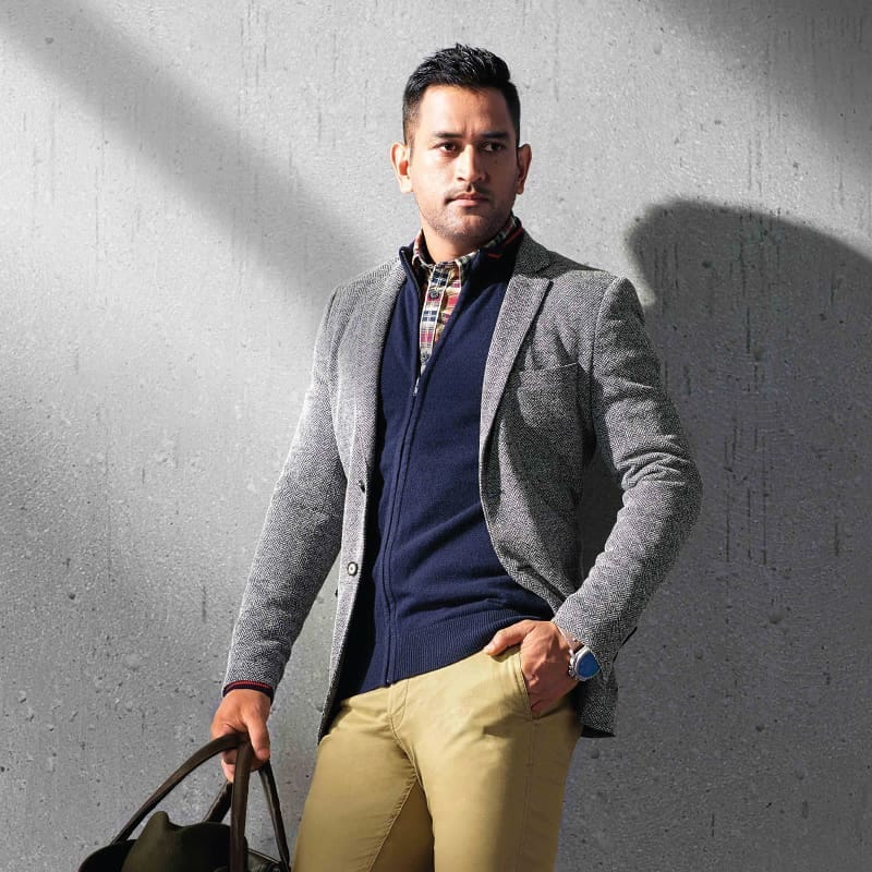 ms dhoni in formal dress looks debonair this semi ensemble. We would report to office on time if he were our boss. 🔥😉 #Dhoni #MSDhoni #PicOfTheDay CL_inv_8.5216