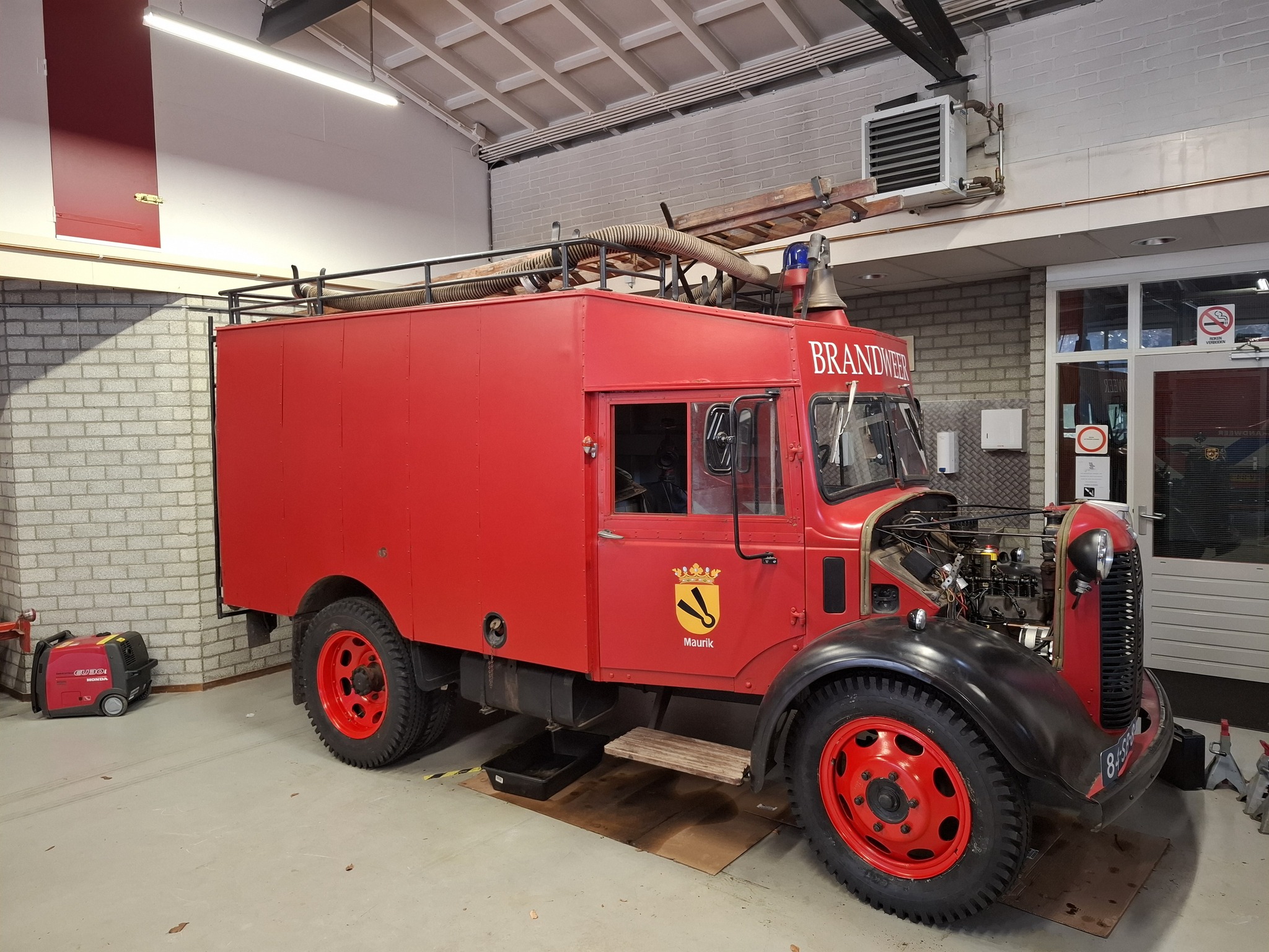 Hello, We at the fire department in Maurik (the Netherlands) are 