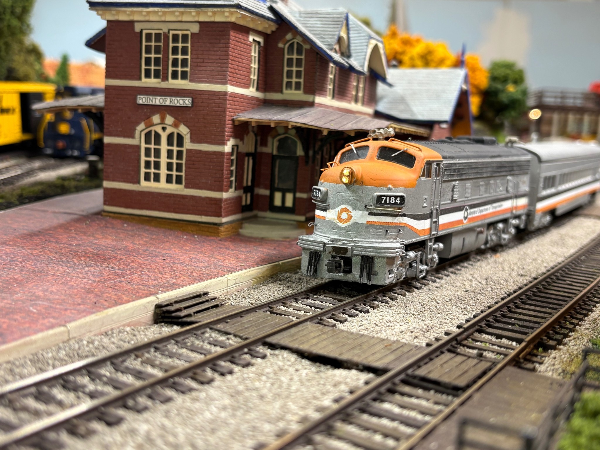 Restored B&O F7 locomotive model