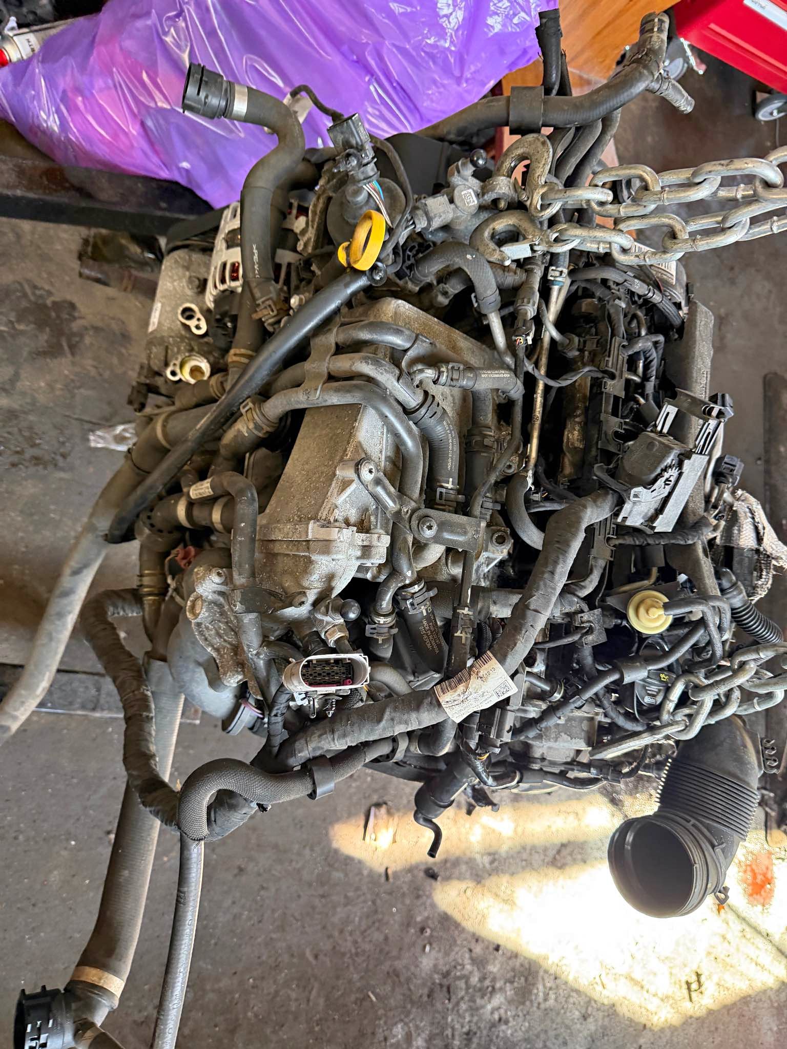 2.0 TDI 100kw AZV - Car Engines & Engine Parts - Dobrin, Ústecký Kraj ...