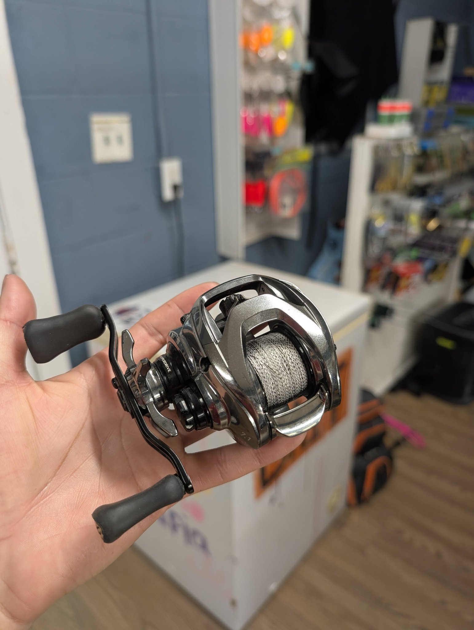 daiwa capricorn 1500 spinning reel BG1500 BG ensuring you can tackle even the toughest fishing challenges Daiwa Black Gold BG 1500