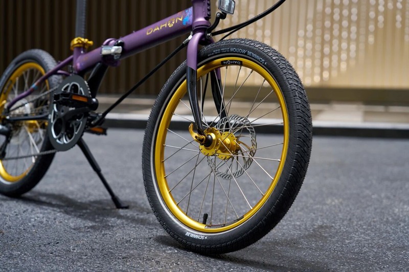 Dahon P8 limited edition folding bike features