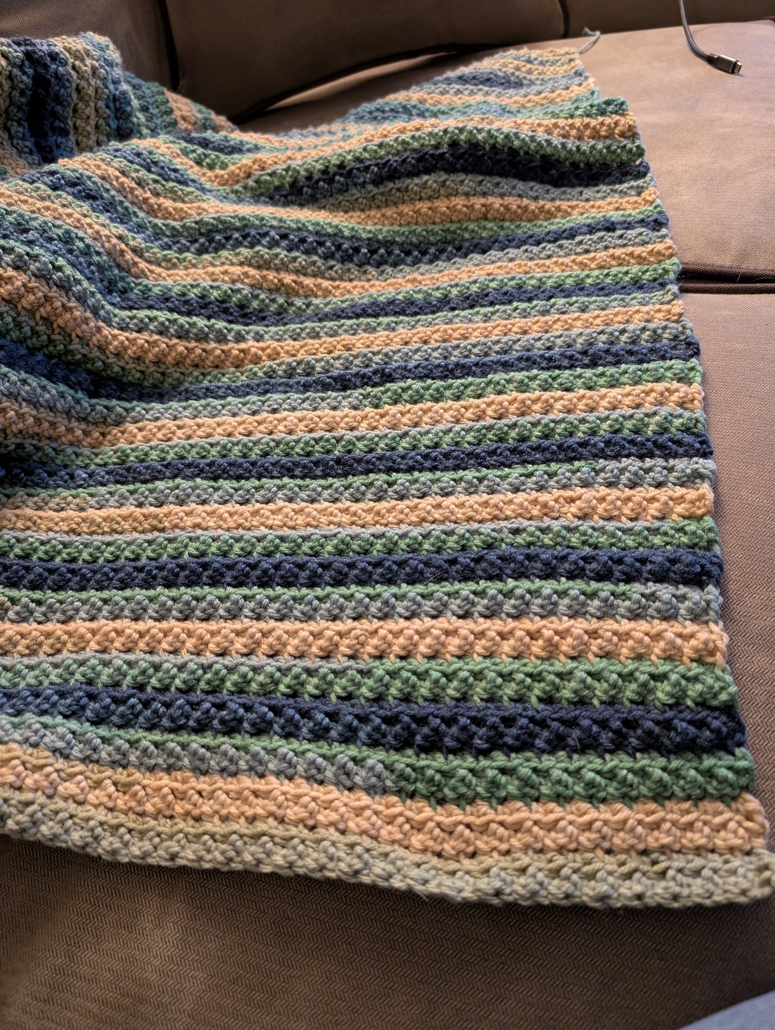 What border to use for wavy crochet edges?