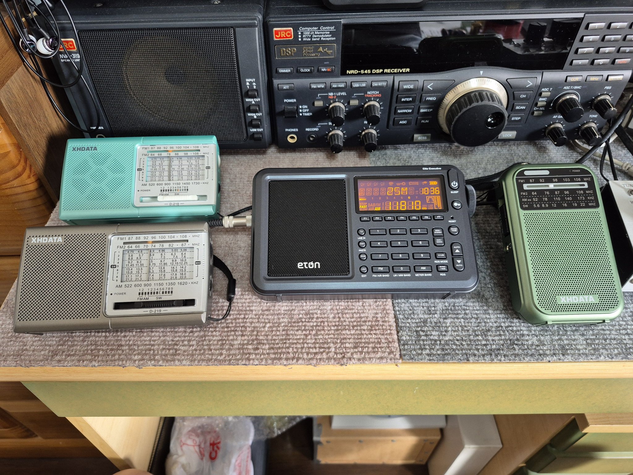Tecsun PL-520 and XHDATA D-808 portable radios | Yokohama, Kanagawa