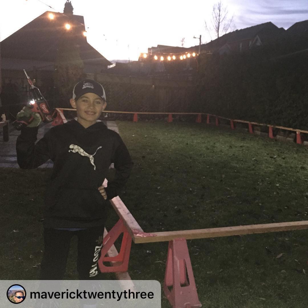 Ice N'Go - The Pro Rink Kit is the Ideal Hockey Family...