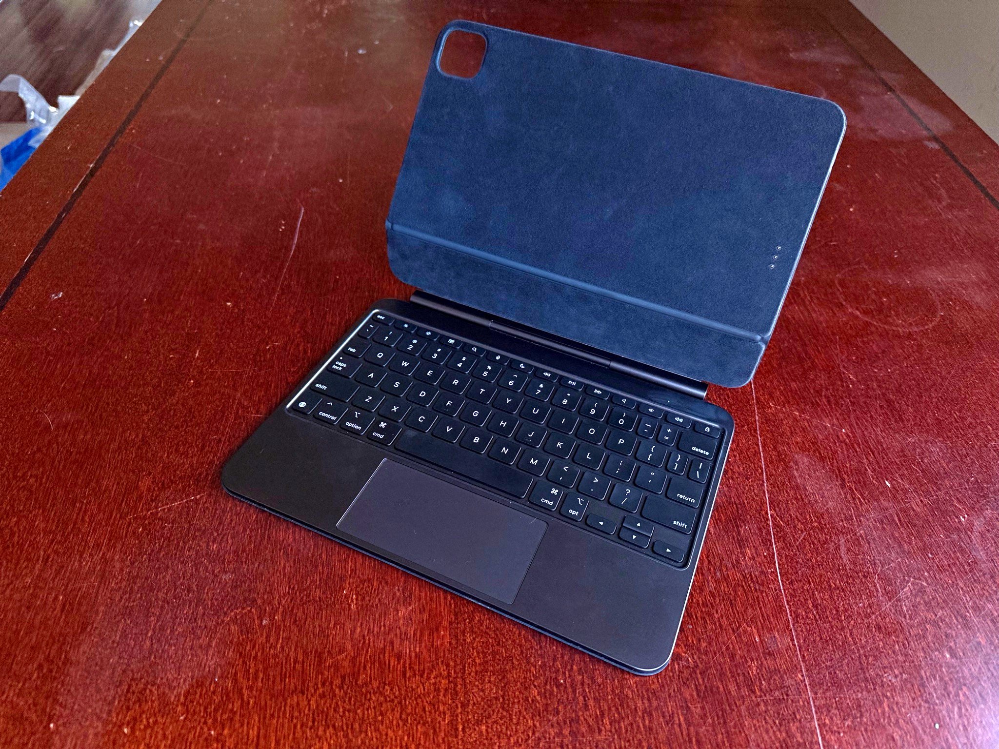 Magic Keyboard for iPad Pro 11 Inch M4 / M5 - Keyboards & Keypads 