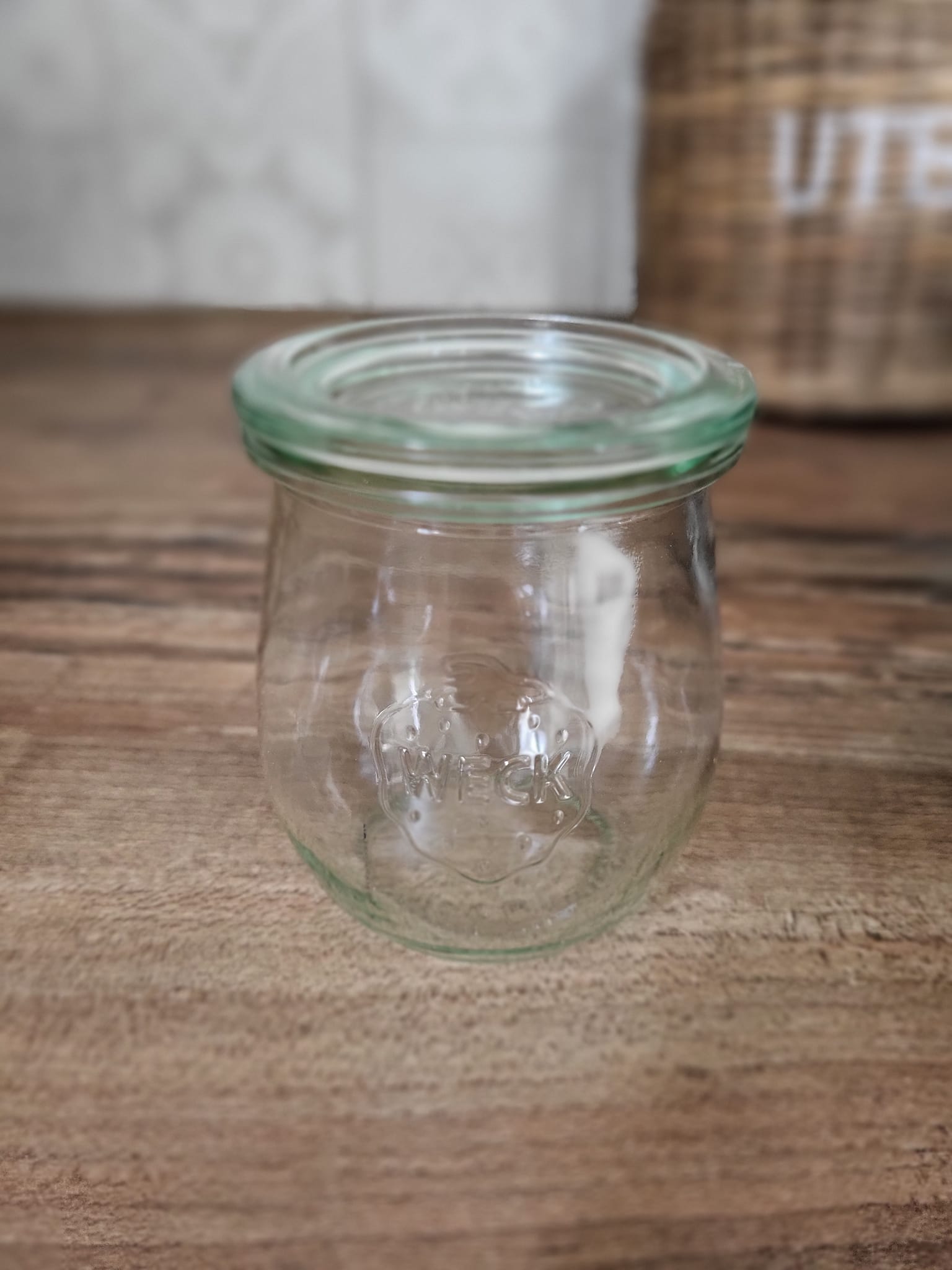 ❗️Kleiner Tipp❗️ Anstatt der Varoma-Förmchen kann man auch sehr gut diese Weckgläser mit Deckel nehmen. Ich hab sie bei Amazon gekauft. 12 Gläser à 220 ml für 21,21 €. (Link zu den