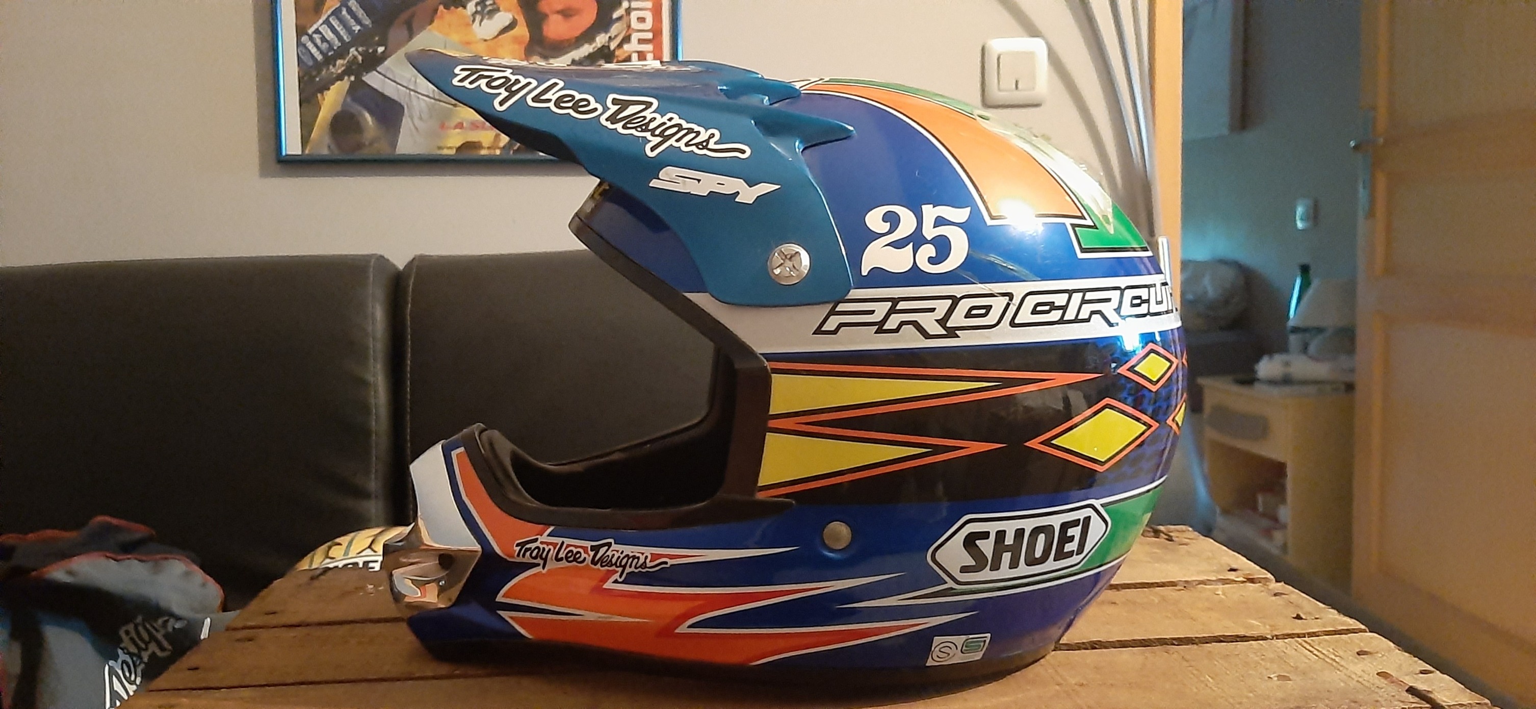 A vendre / for sale ??? Shoei VFXW Troy Lee Designs Pro Circuit 
