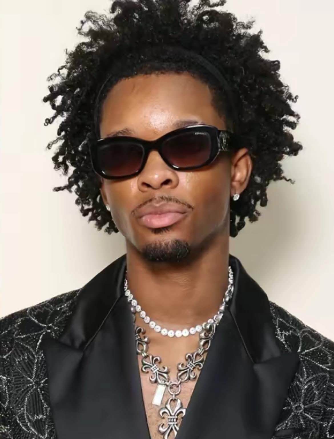 Cdot SoMessy - ICYMI, There’s this singer named D4VD who... | Facebook