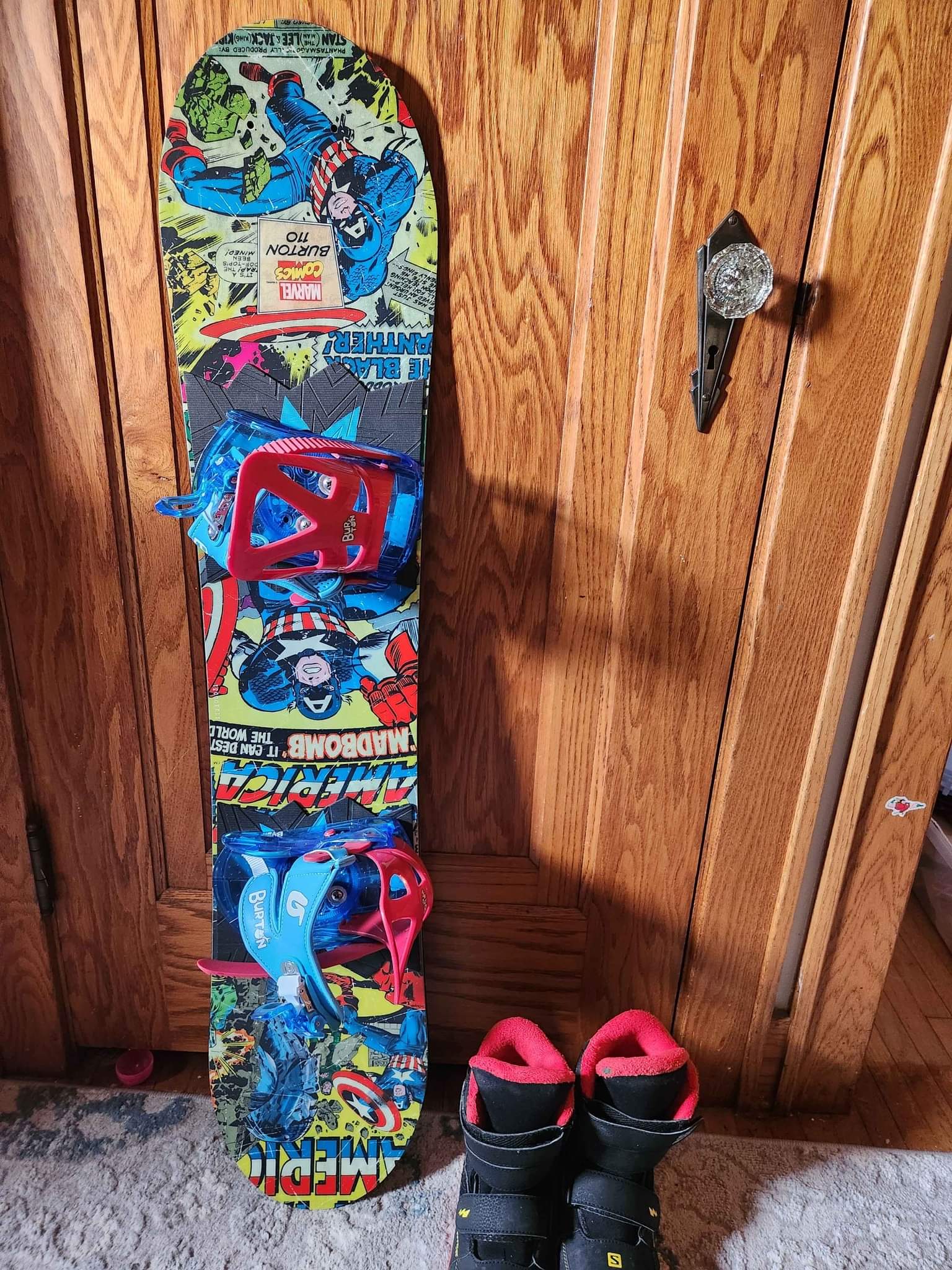 burton chicklet juniors snowboard Kids' Mini Grom friendly bindings and a saucer Burton Snowboard Chicklet 110 -