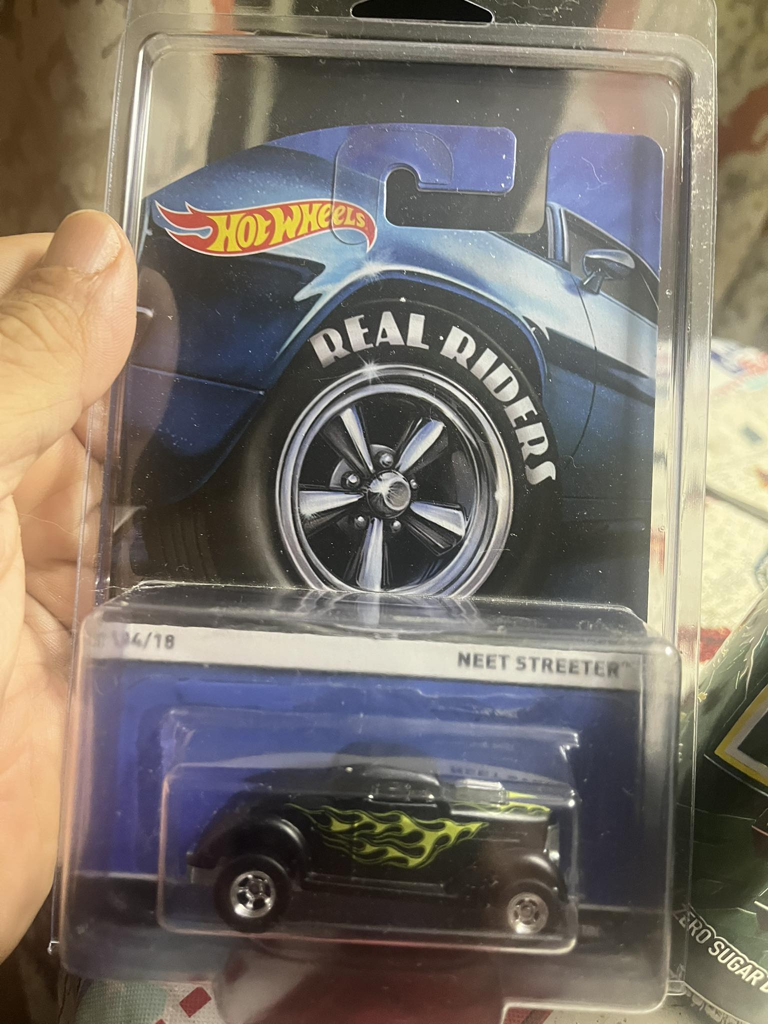 Building the Hot Wheels toy 