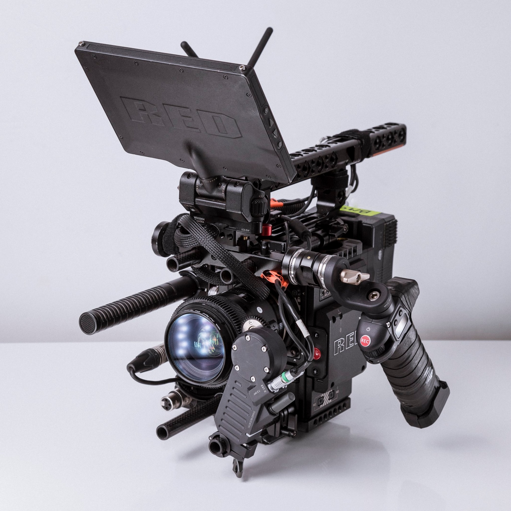SmallRig - RED Run and Gun Rig for documentary work 🎥🔥...