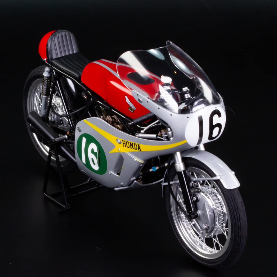 Tamiya 1/12 Honda RC211 '06 Konica Minolta model