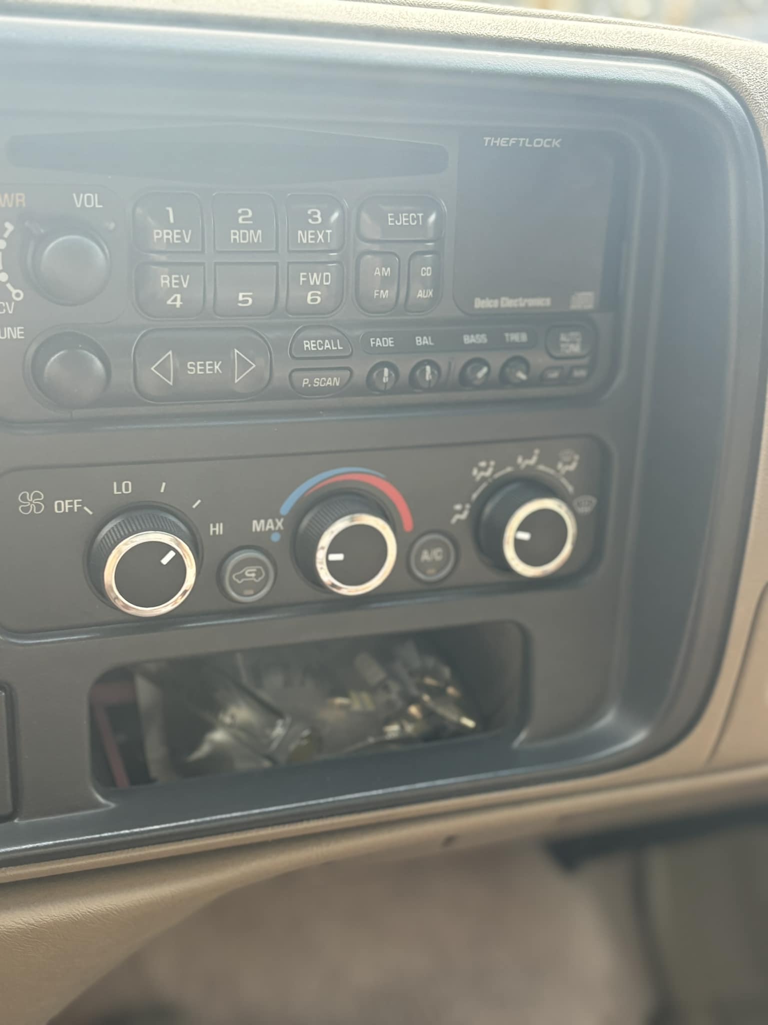 Manija Tapa Express Van/savana 96-02 Negra | Envío gratis