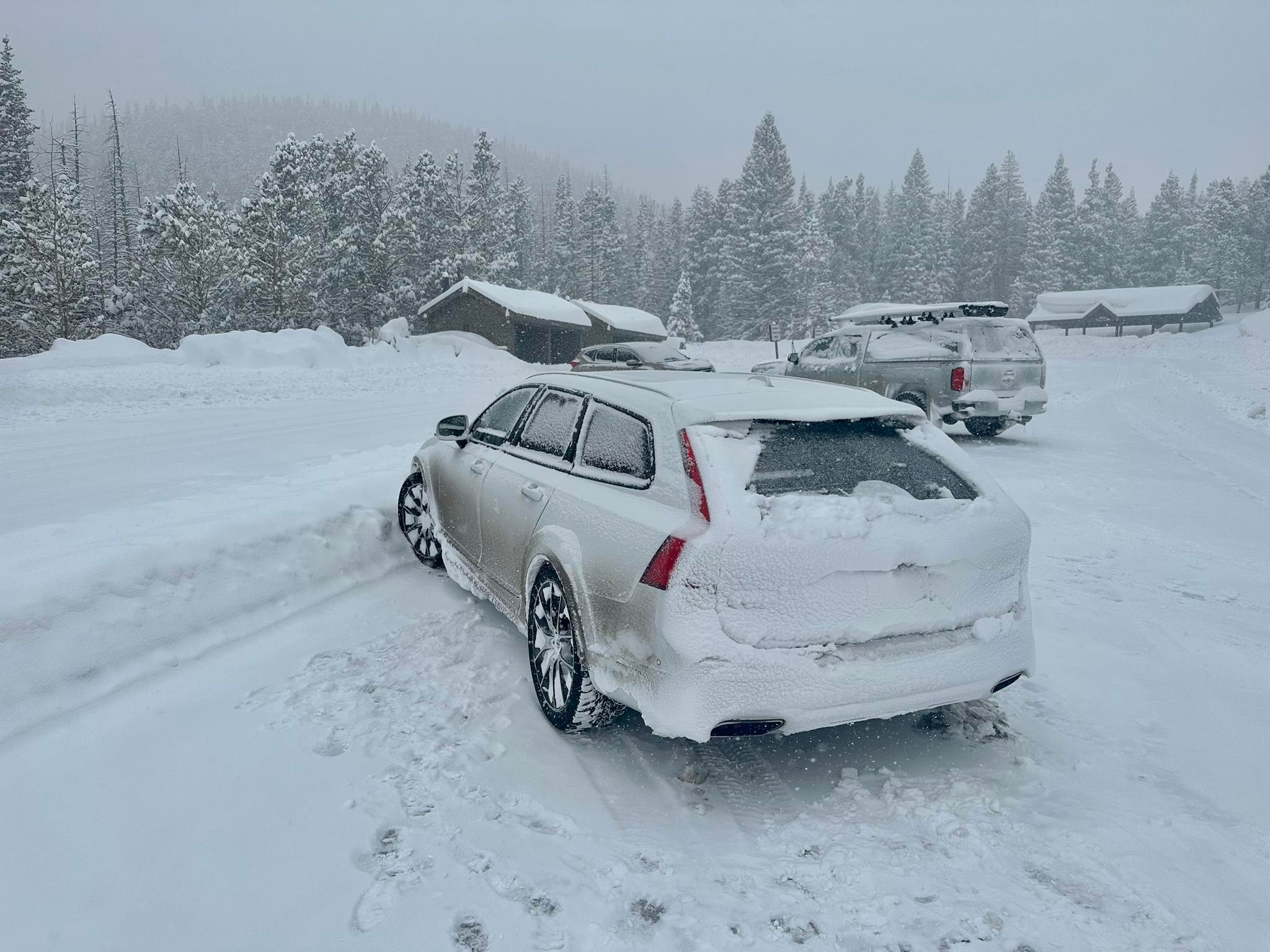 Driving Volvo V90 in winter with snow tires