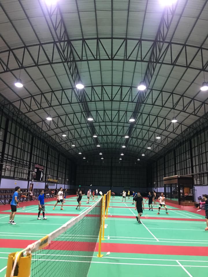 กู๊ดวิวส่งเสริมการออก... - สนามแบดมินตันGoodview Complex ลำปาง