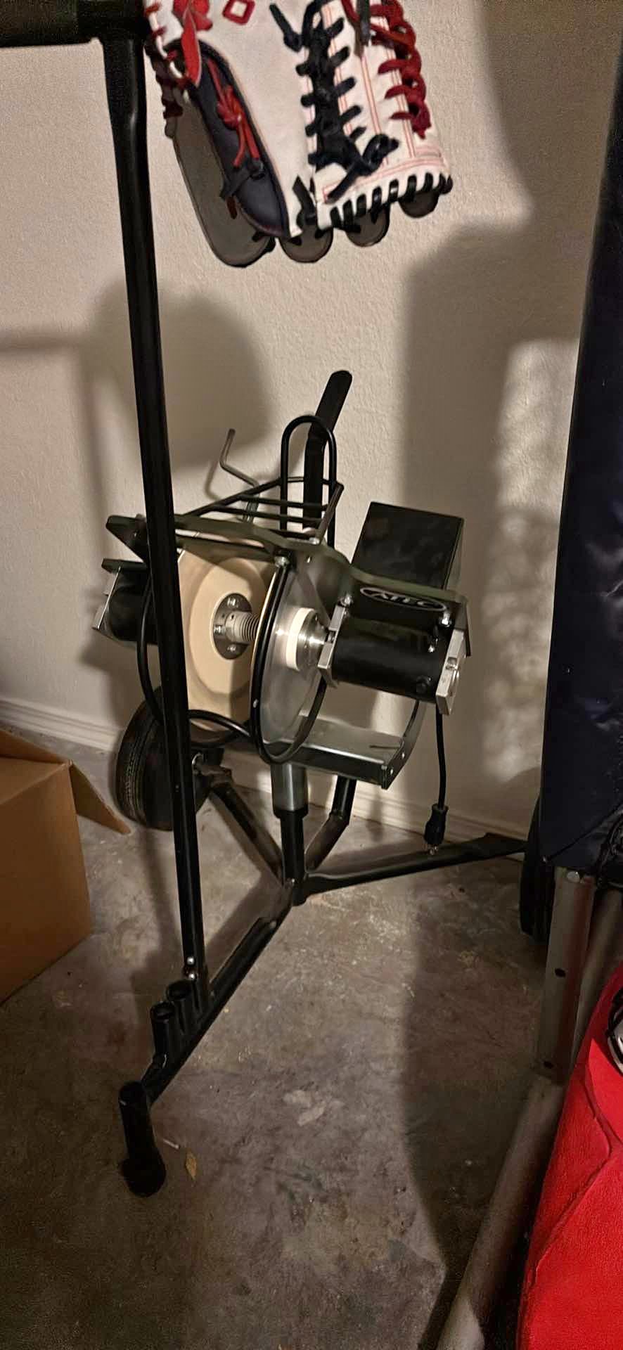 Atec R2 Baseball Training Machine - Weight Lifting Machines & Racks ...